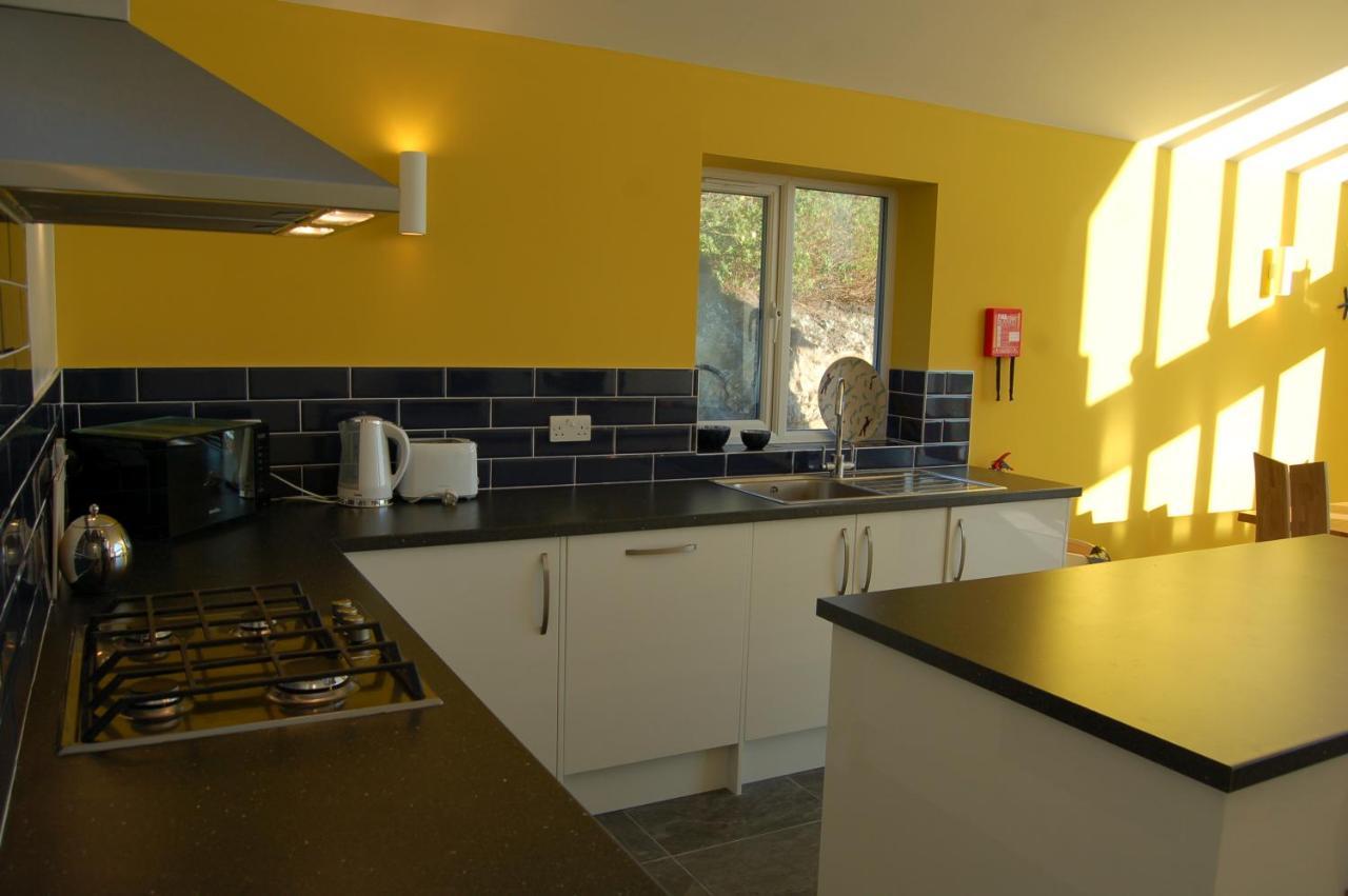 Beautiful, Modern Villa 5 Mins Walk From The Stunning Bay At Trearddur Holyhead Exterior foto